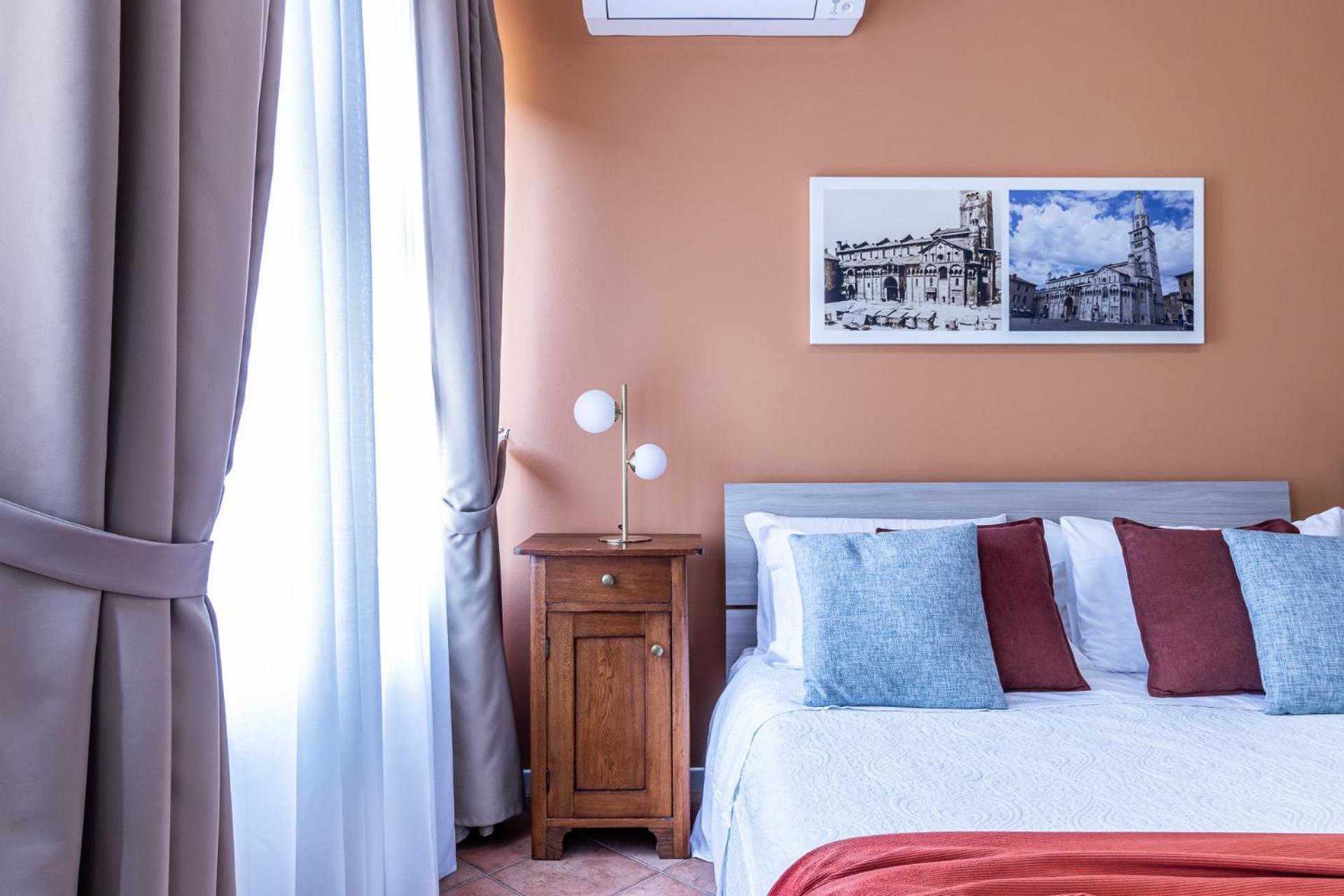 Room & Breakfast Canalino 21 Modena Exterior photo
